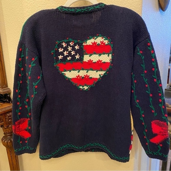 Vintage EAGLE’S EYE 1995 Hand Knit Fun Buttons & Graphic Cardigan Sweater-Large - Picture 6 of 9